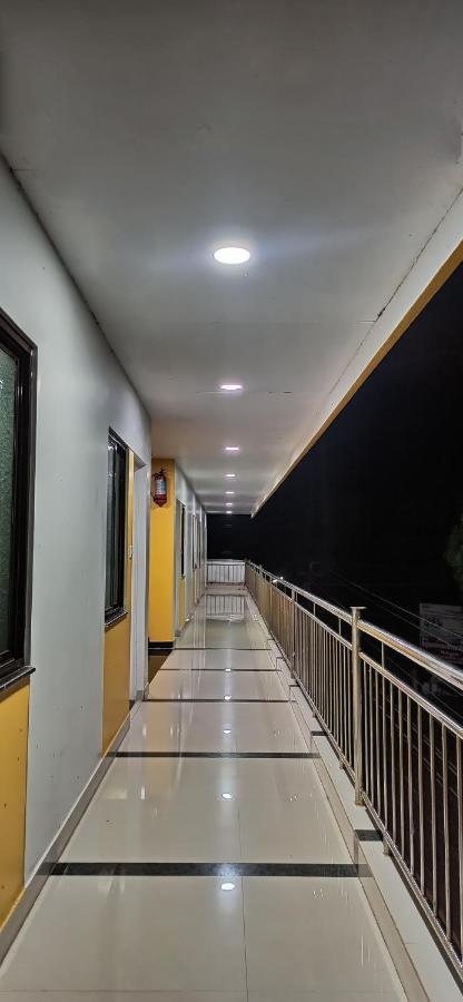 Hotel Gananjaya Gokarna  Zewnętrze zdjęcie