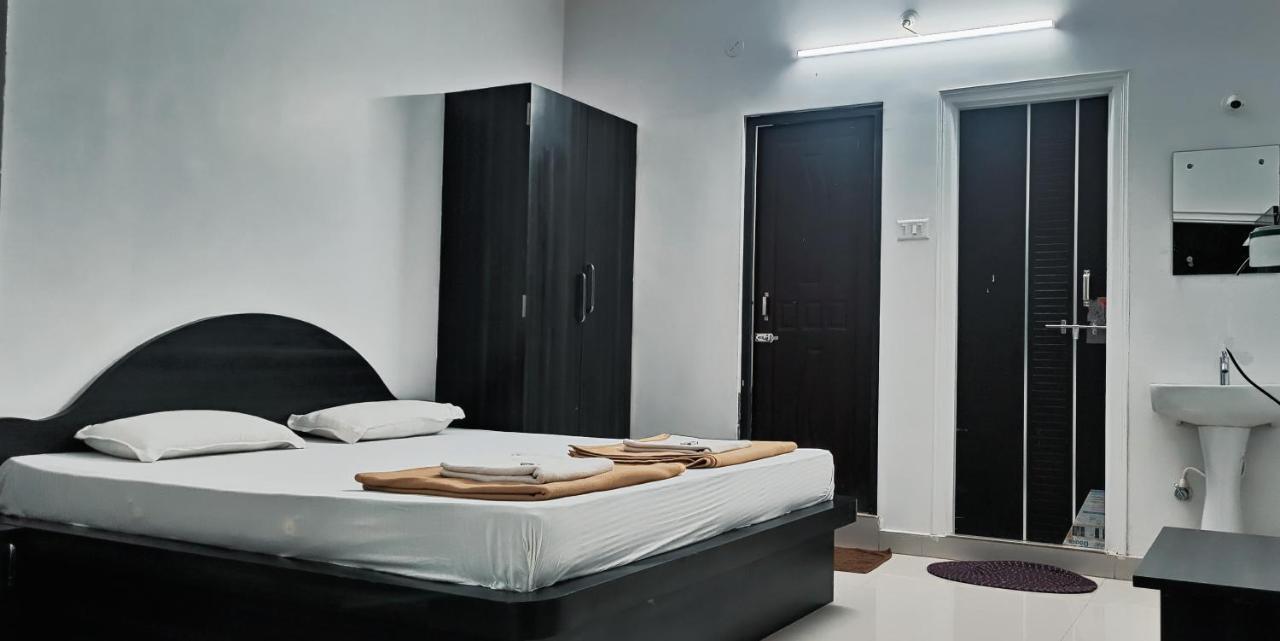Hotel Gananjaya Gokarna  Zewnętrze zdjęcie