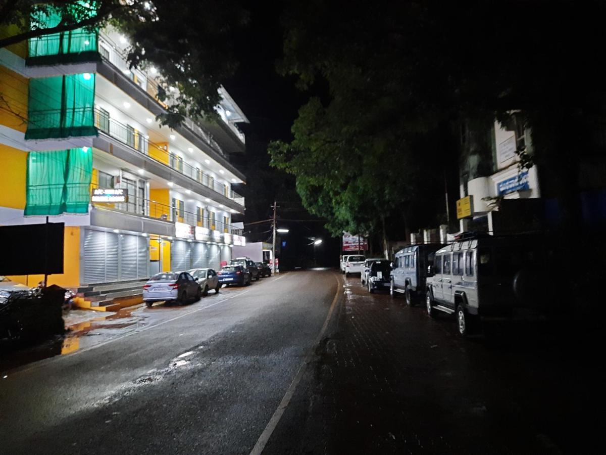 Hotel Gananjaya Gokarna  Zewnętrze zdjęcie